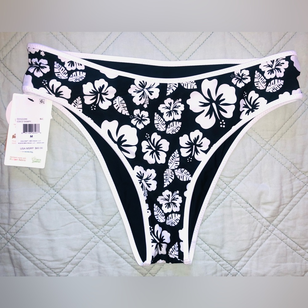 Volcom bikini bottom (M)
